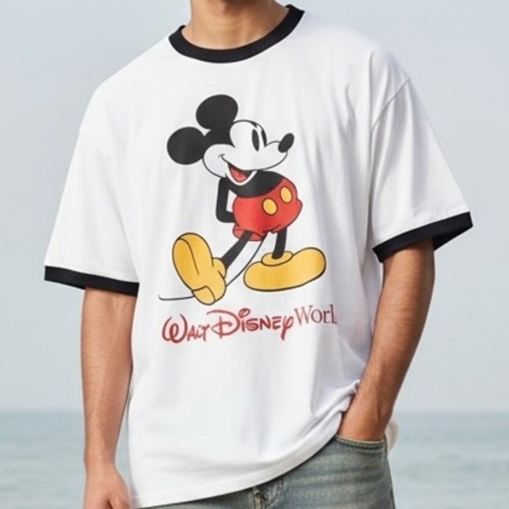 Disney Walt Disney World Mickey T-Shirt NWT White Black Mens Sz Lg Classic Theme